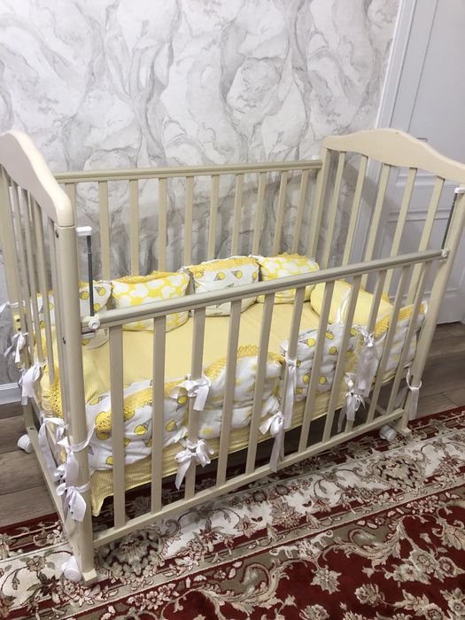 Продаю детскую кроватку