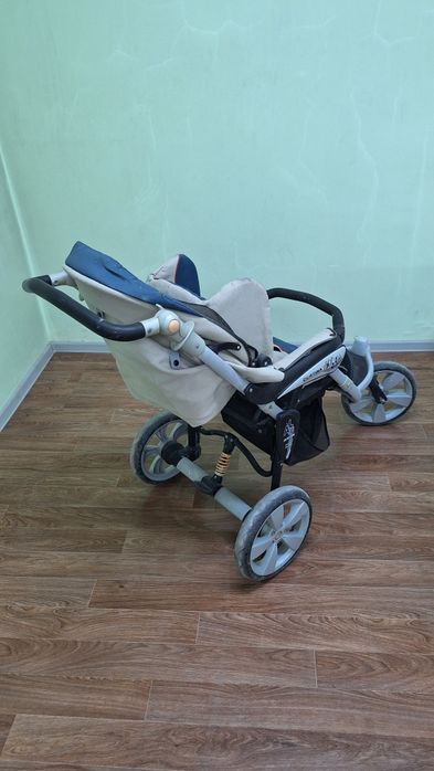 Коляска детская 3 в 1