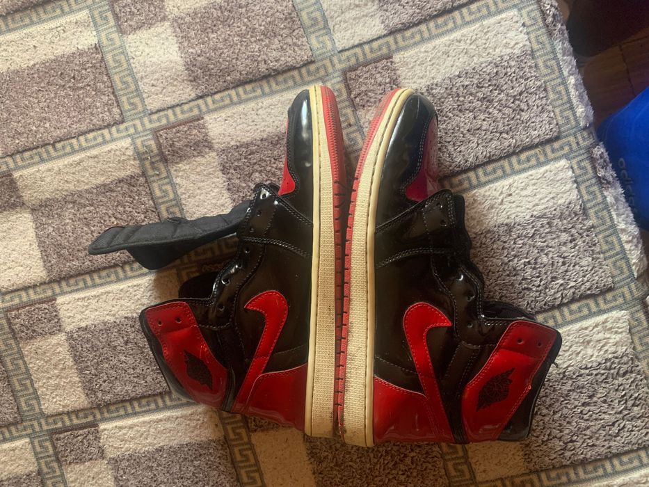Adidasi jordan 1 patent bred