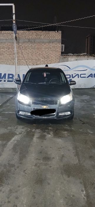 Машина ,Нексия 3