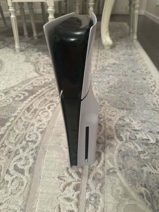Продам playstation 5 slim