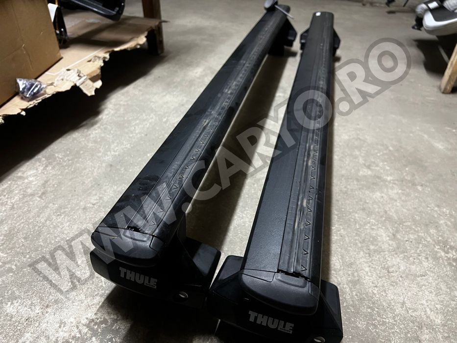 Thule WingBar Evo black 135cm VW Passat sedan