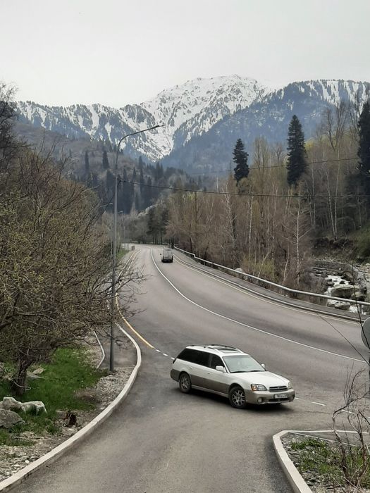 Субару. Аутбек 2002 года. Продам коробку и мотор ez30. По запчастям