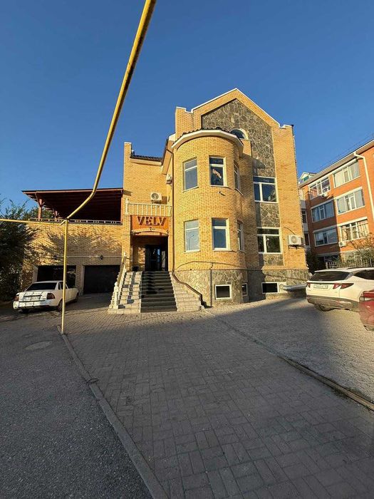 Отдельно стоящее здание