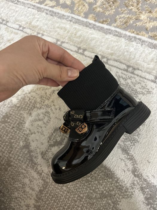 Сапожки на девочку демисезонные