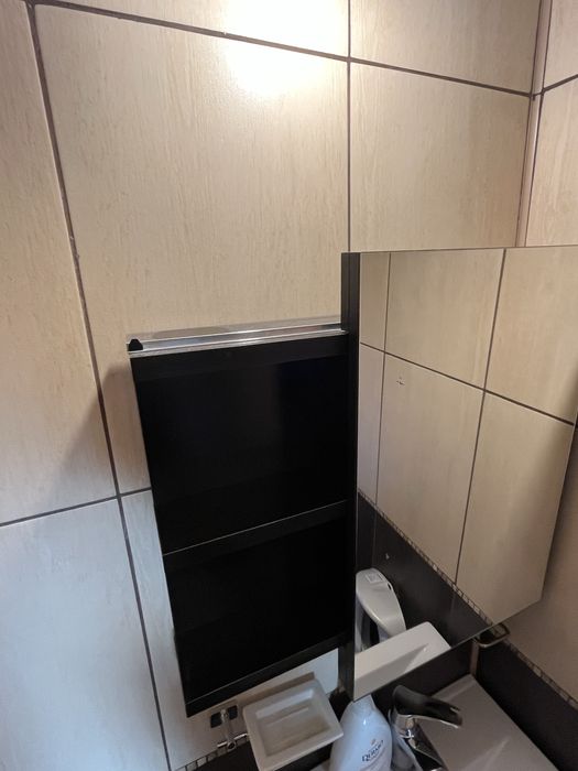 Dulap cu oglindă pentru baie – stare foarte bună