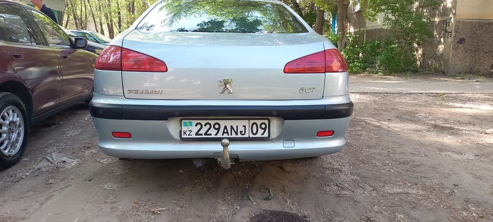 Продам или обменяю Пижо 607