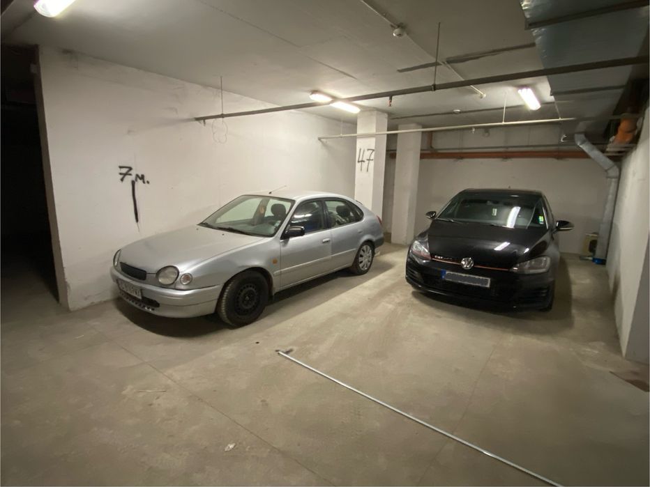 Паркомясто Наем Студентски мотор