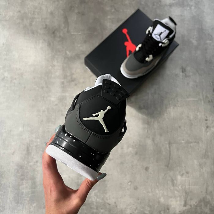 Air Jordan 4 Retro “Fear”