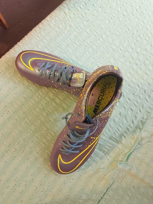 Ghete de fotbal Nike