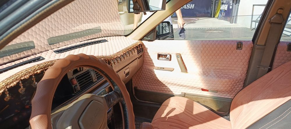 Продаю дешёво мазда 626, 1987 года