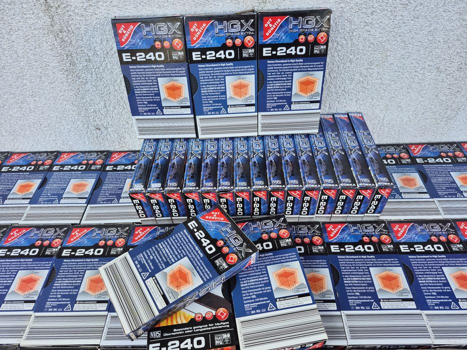 Vând 53 casete video originale Edeka HGX cu filme actiune