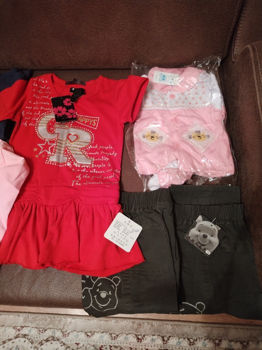 Детские вещи разные.