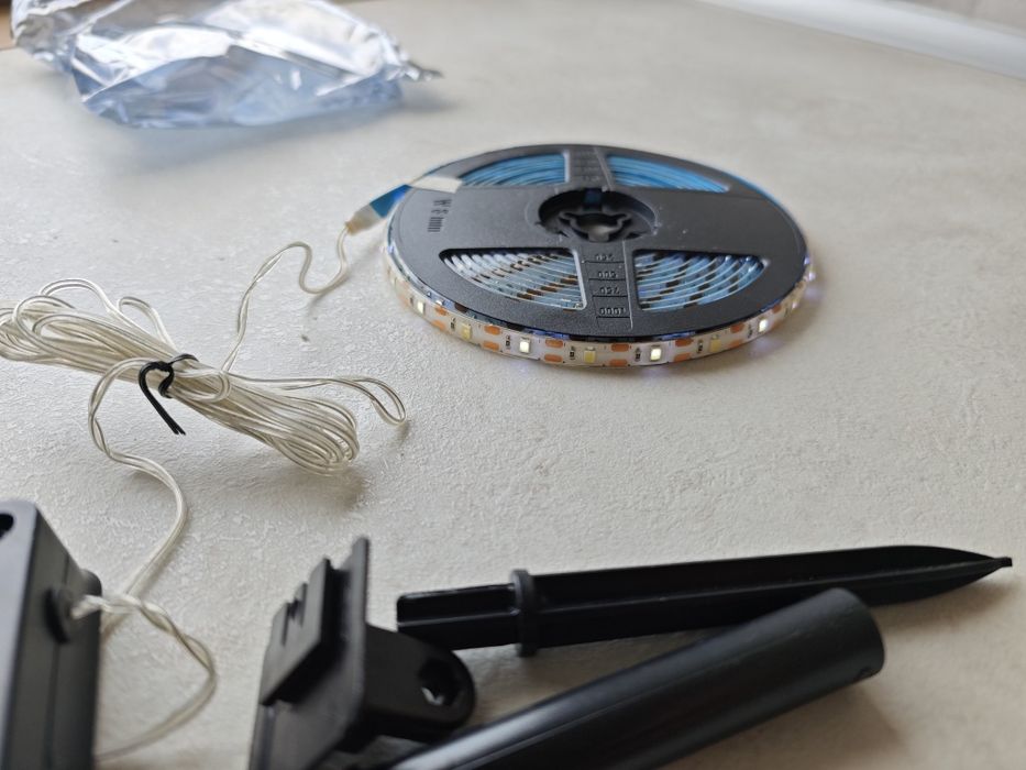 LED лента 5 м. соларно захранване Solar Led