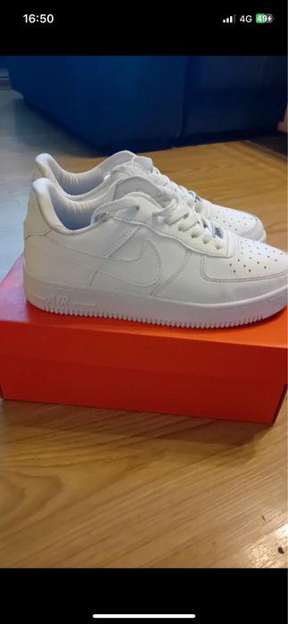 nike af1 triple white
