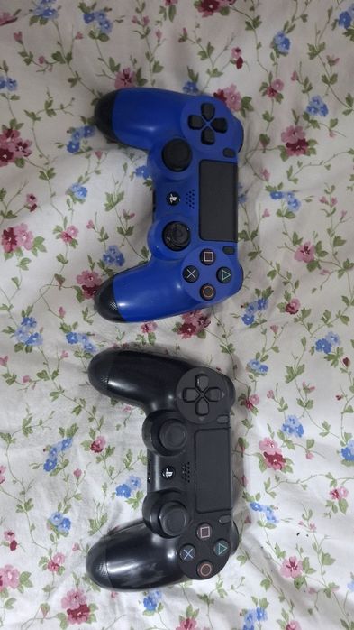 Продам ps4 в хорошем состоянии