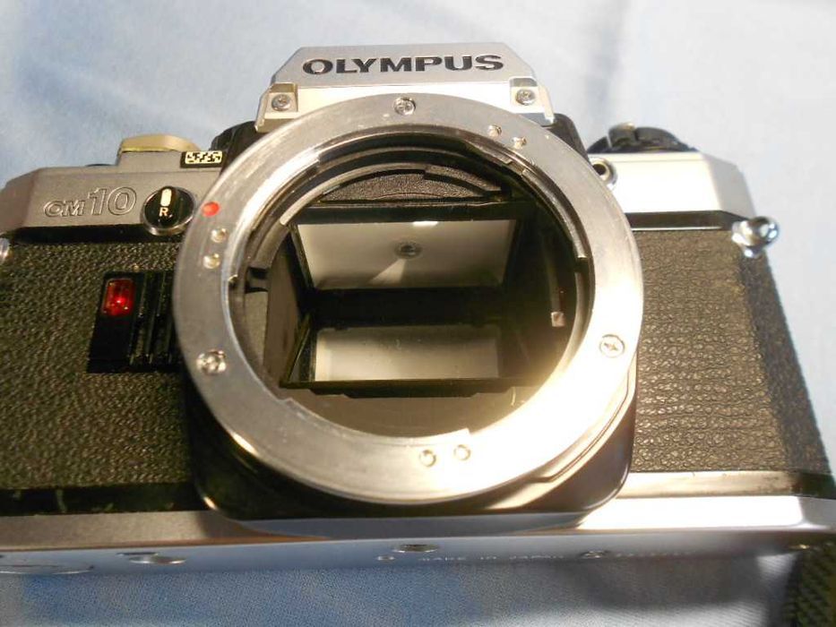 Olympus om10 cu obiectiv zuiko auto-s 1.8 50, aparat foto film clasic