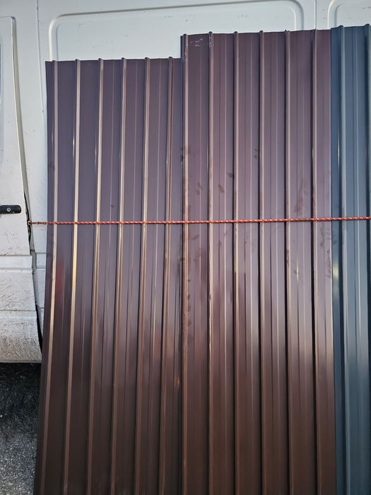 Vand tabla cutata zincata și color Grosimi între 0.2 și 0.4