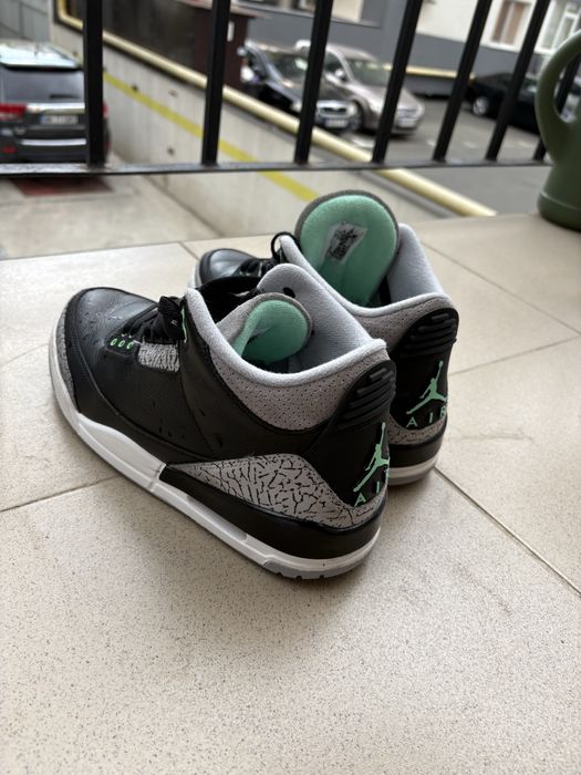 Air Jordan 3 retro Green Glow