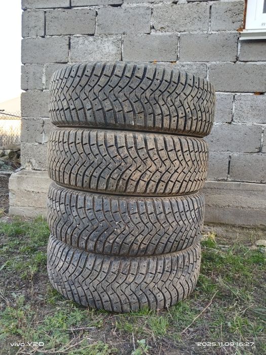 Продам шины  зимний