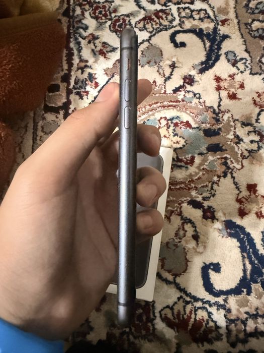 Айфон 11 в черном цвете