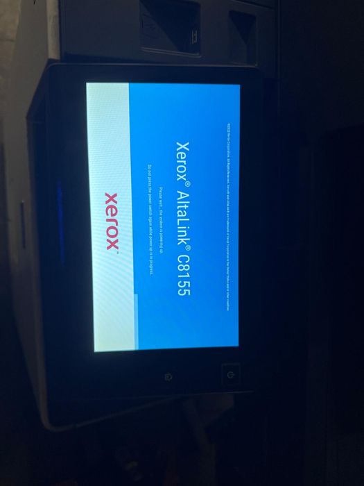 Цветна копирна машина Xerox c8155