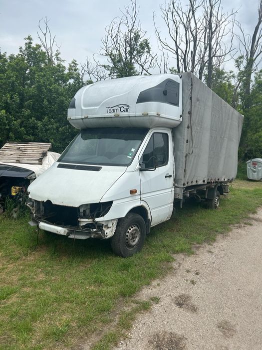 Мерцедес Спринтер на части