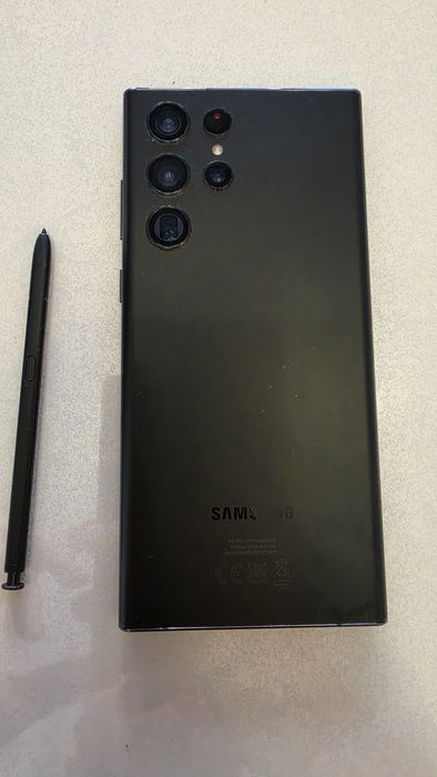 Samsung Galaxy S22 Ultra 256GB / 12GB RAM