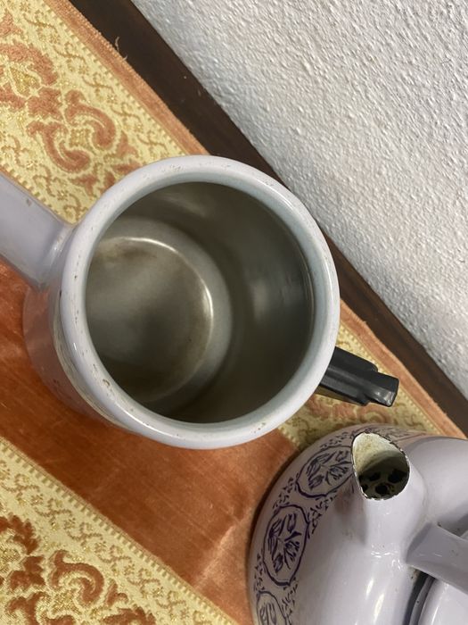 Френски емайлирани чайници
