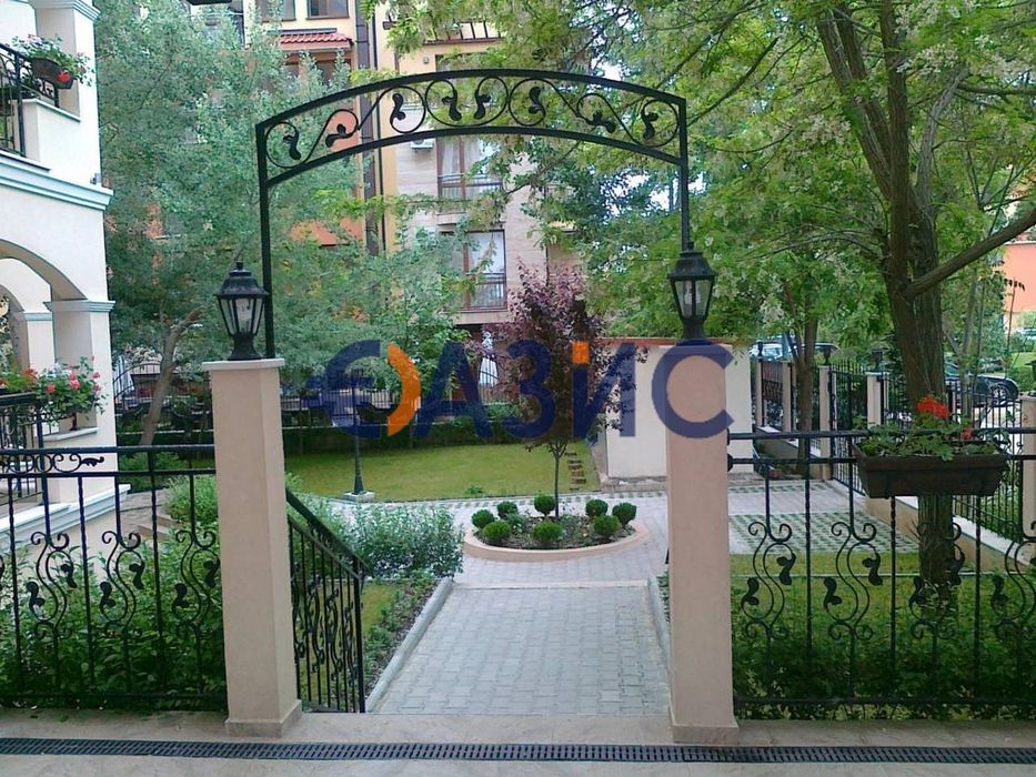 Продава се Двустаен апартамент в к.к. Слънчев бряг - 65 кв.м за 616 €/кв.м - Снимка #9