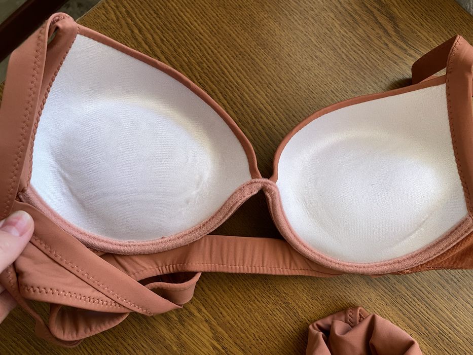 Отдам бесплатно купальник