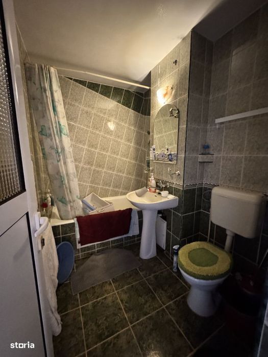 Apartament 4 camere, 80 mp, zona Central