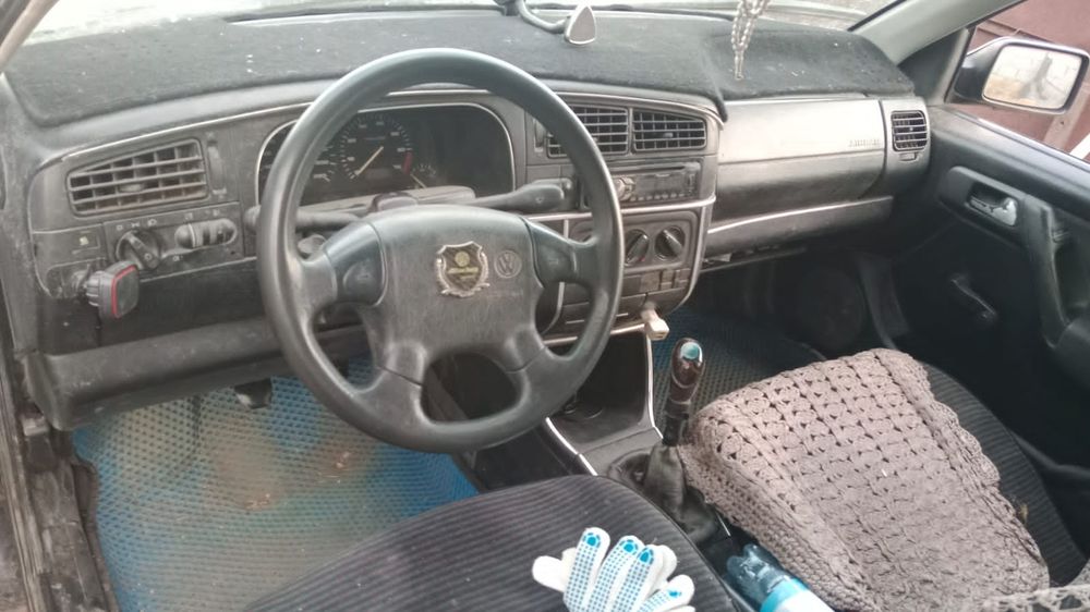 Продам На Разбор ( На Запчасти) Гольф 3