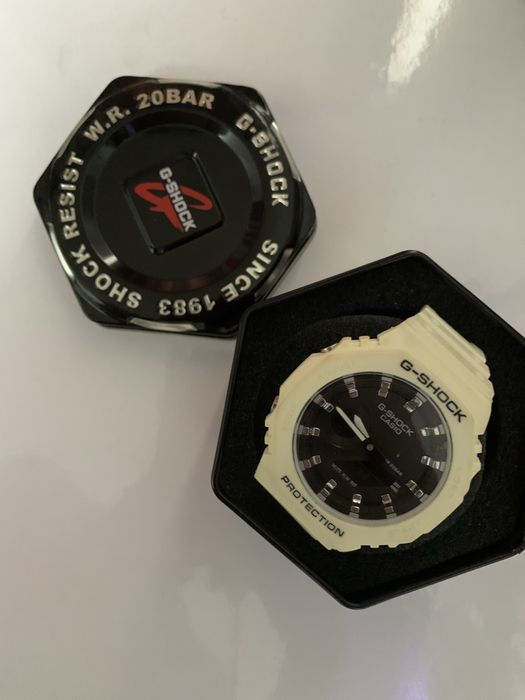 Часы G-SHOCK белые мужские