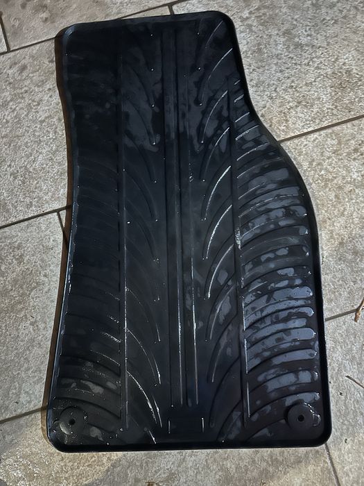 Гумени стелки за AUDI A6 C6