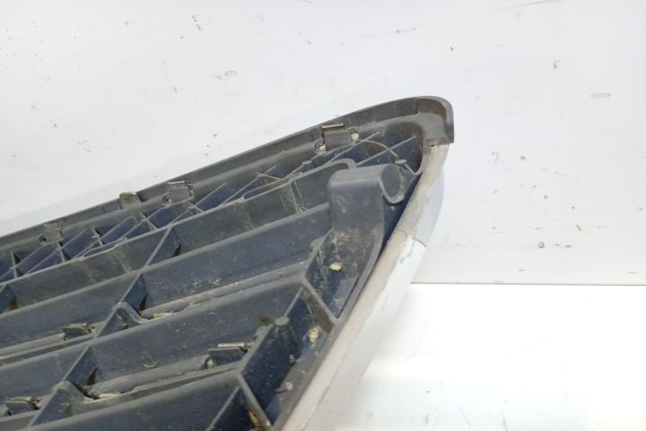 Grila radiator Mic defect A2048801285 Mercedes-Benz C-Class W204/S204