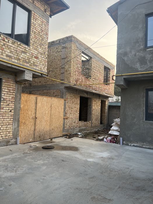 Коттедж сотилади