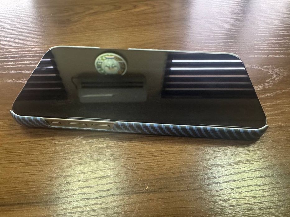 Сотилди тел.