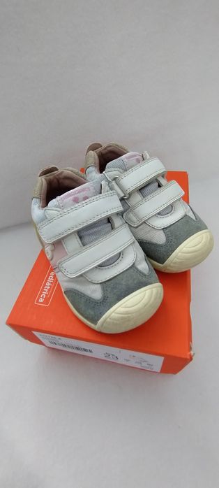 Biomecanics mărimea 23