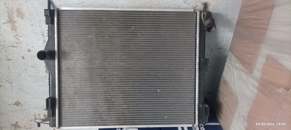 Продам радиатор Рено логан 1