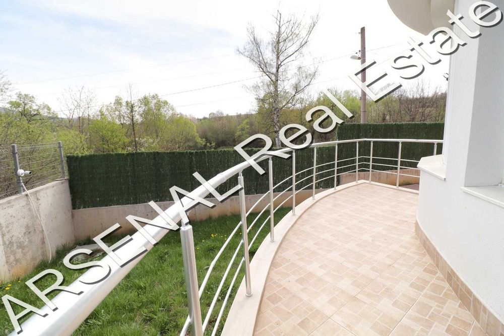 Дава се под наем Къща в с. Владая, Област София-град - 260 кв.м за 1200 € - Снимка #6