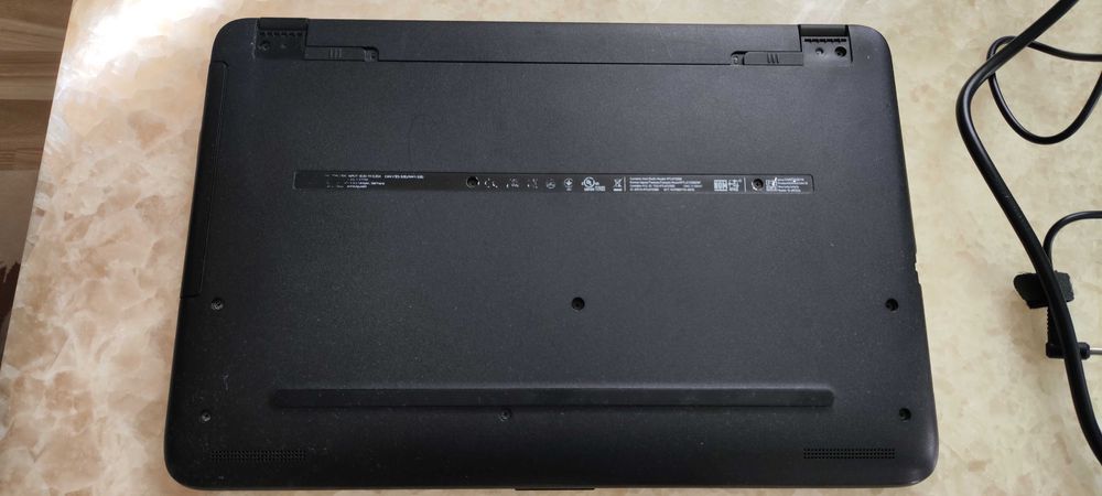 Ноутбук HP 15-af022ur