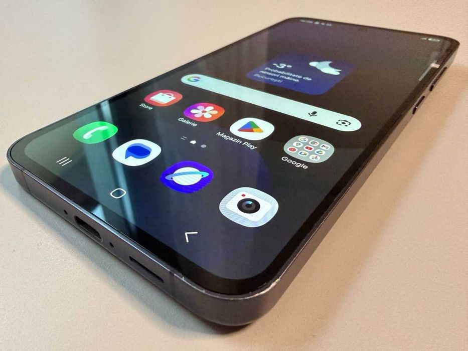 Samsung / Galaxy S24 FE 128 Gb / Black / 100% Acumulator