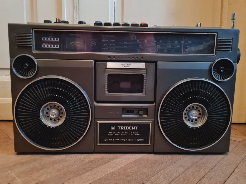 Radiocasetofon Trident Boombox ,anii 80