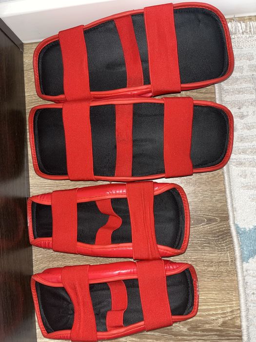 Щитки и перчатки для тхэквандо