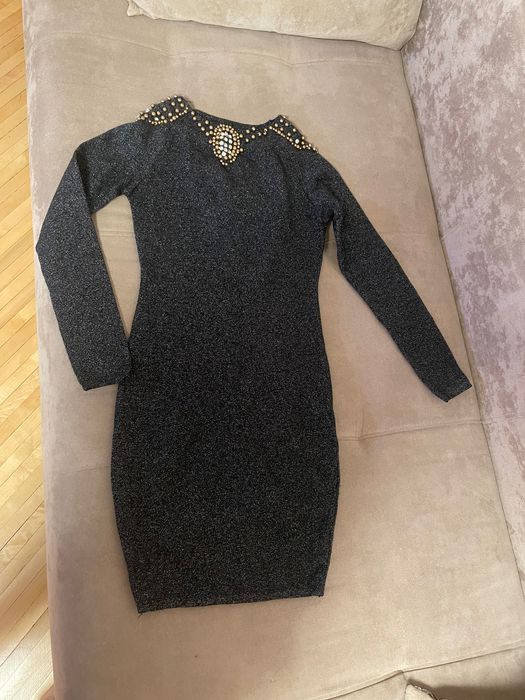 Продам платье на девочку 16-17 лет