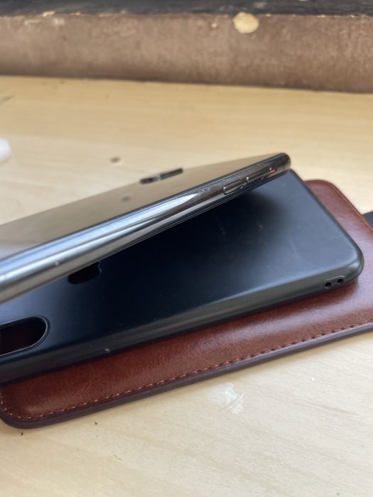 Iphone XS 256 GB / + зарядно, кабел, 9D протектор и калъфи/