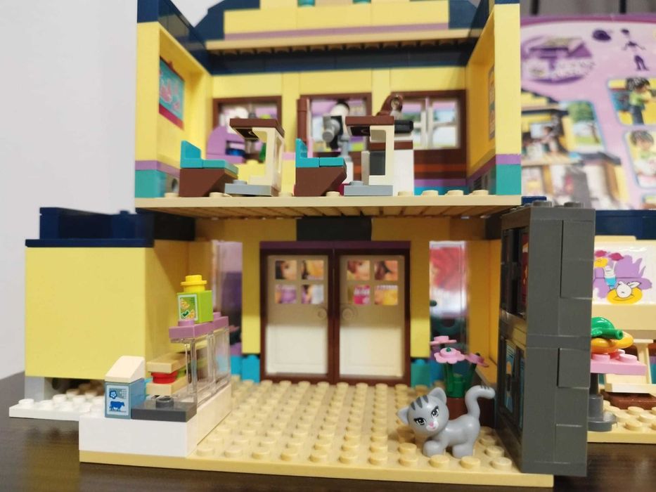 LEGO Friends Liceul Heartlake 41005