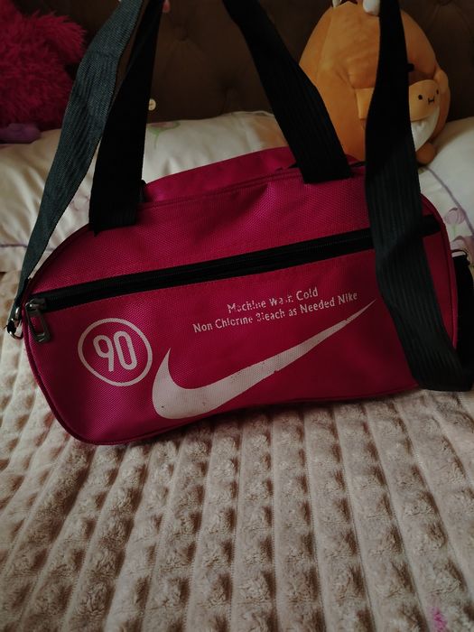 женская спортивная сумка