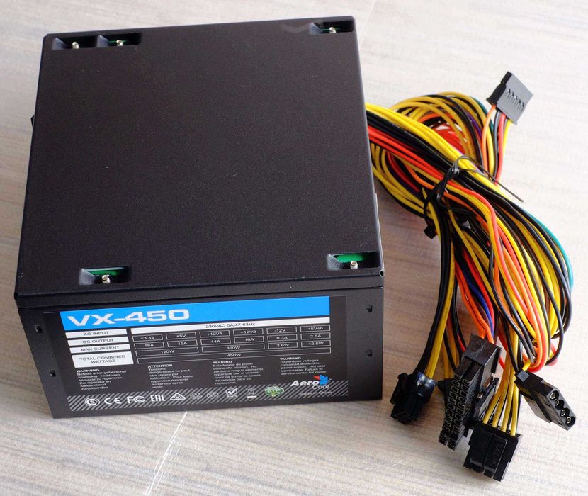 Блок питания AeroCool